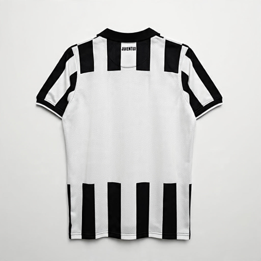 Juventus 2014/15 Home Jersey: The "Finalist" Classic